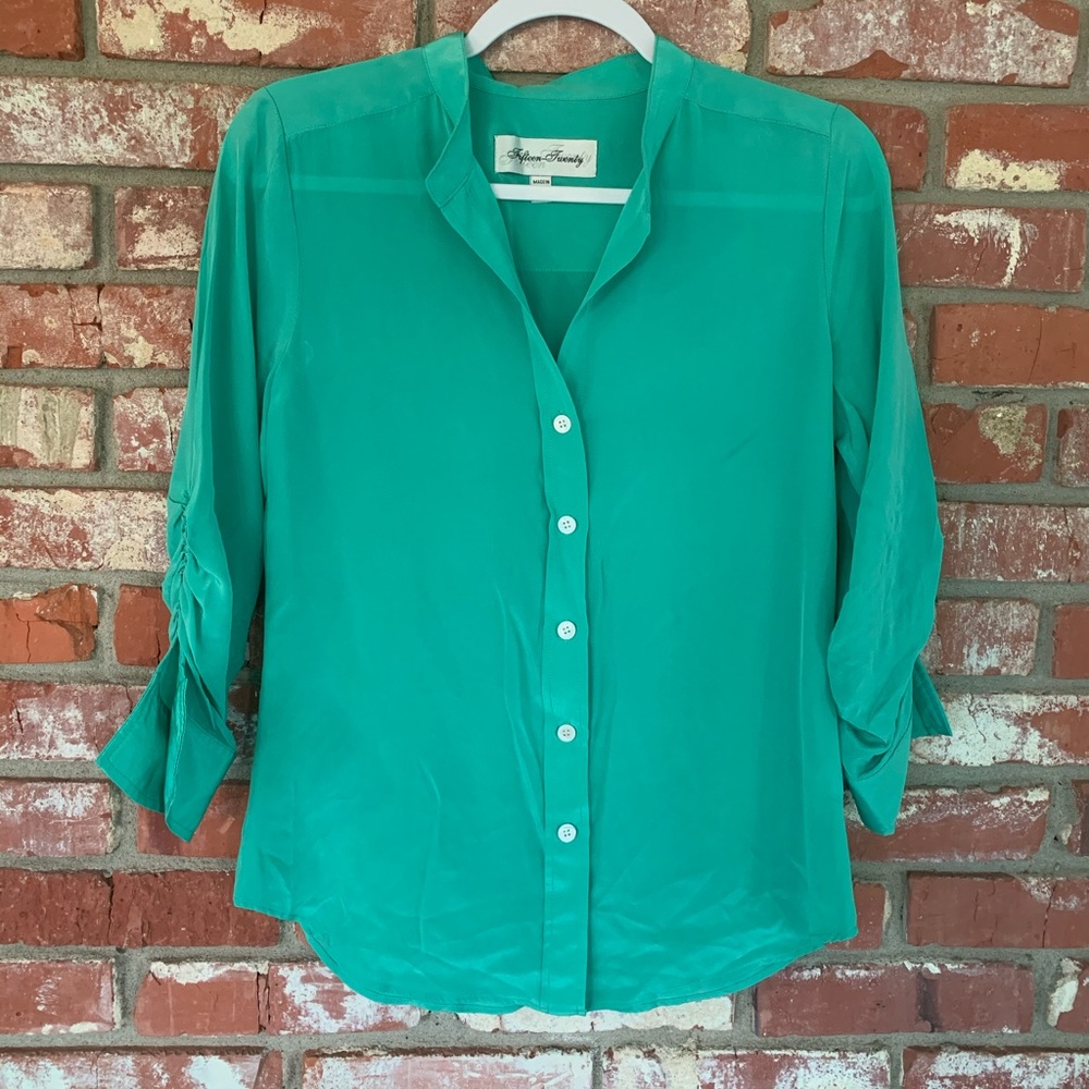 100% Silk Green 3/4 Sleeve Blouse